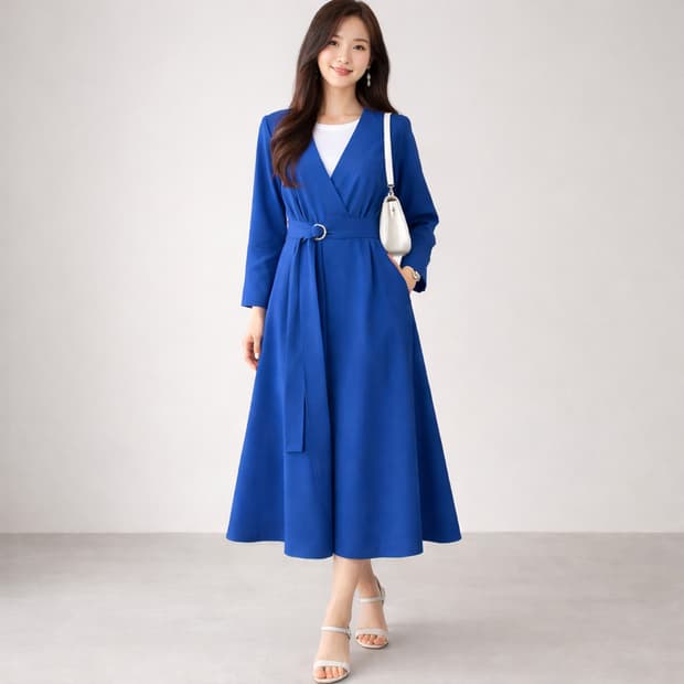 COS 브이넥 벨티드 울 원피스 블루 세미루즈핏