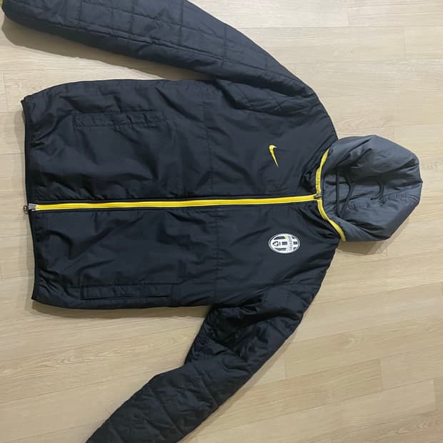 나이키 유벤투스 패딩