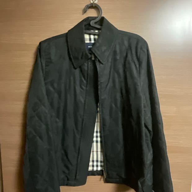 버버리 블랙 퀄팅 자켓
