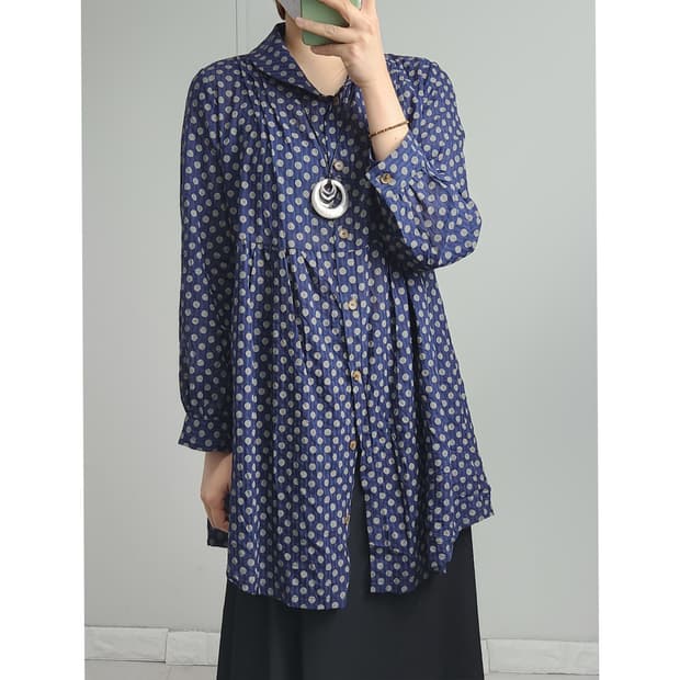 도트 핀턱 롱 블라우스