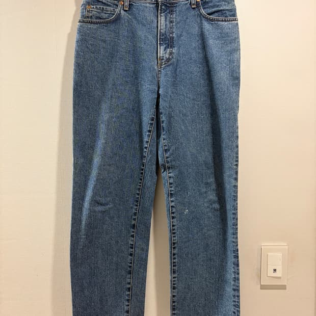 LOT. 026 Hollywood Slims