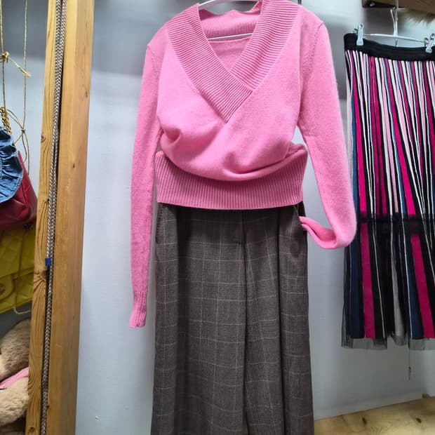 수입 캐시미어100% 니트. 막스마라 체크팬츠