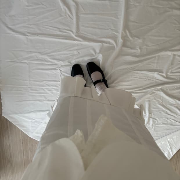 white mermaid midi skirt