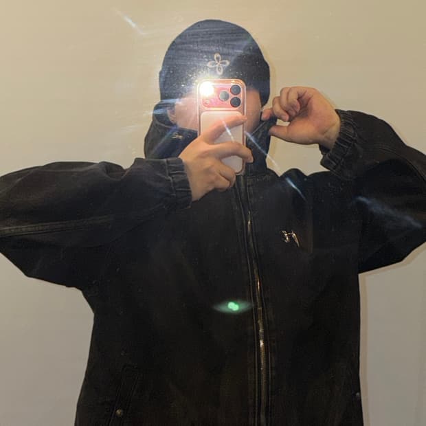 떠그클럽 블랙 데님 자켓