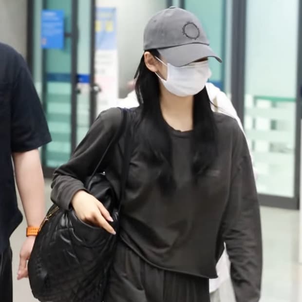 마뗑킴 로고 볼캡 모자 새상품 닝닝 착용