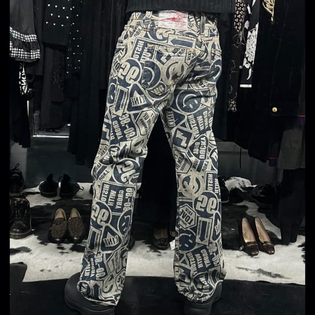 CO&LU 올오버 그래픽 데님팬츠