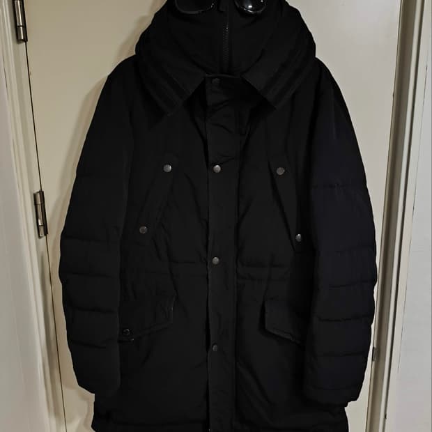 105 CP컴퍼니 고글 패딩 노르지