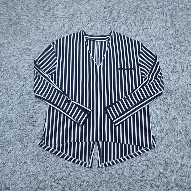 시스템) Free 여자 스트라이프 브이넥티셔츠 / 왕눈이샵