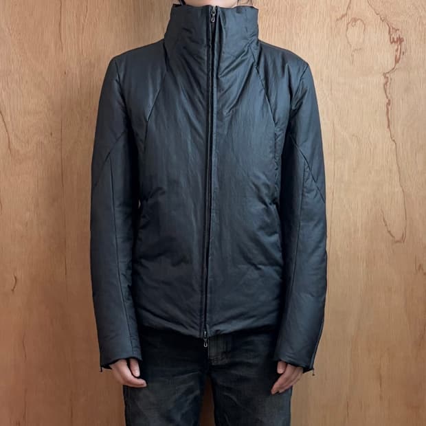 카즈유키쿠마가이 절개 패딩