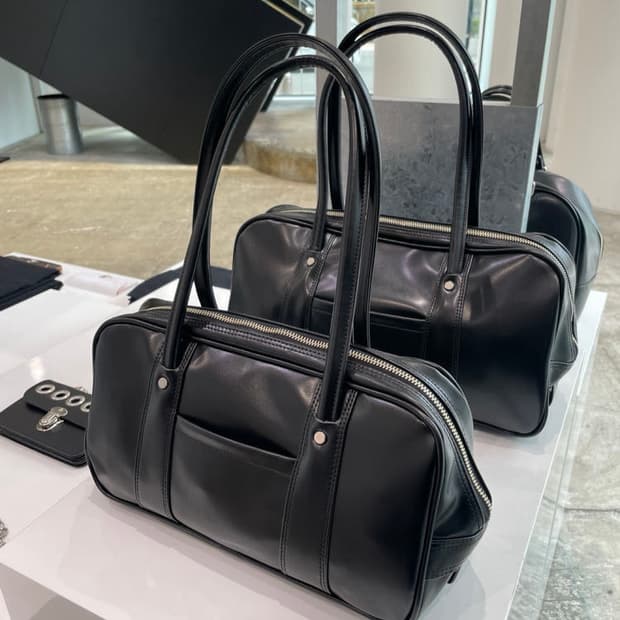 꼼데가르송 더블지퍼백 미디움