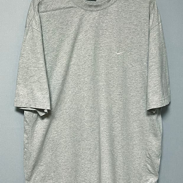 NIKE 나이키 00s 빈티지 실버탭 미니스우시 남자 반팔티 L 100
