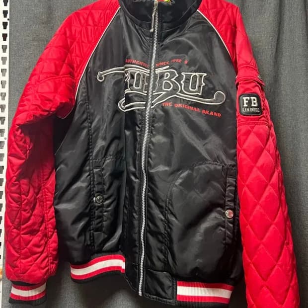 후부 바시티 퀄팅자켓 판매합니다