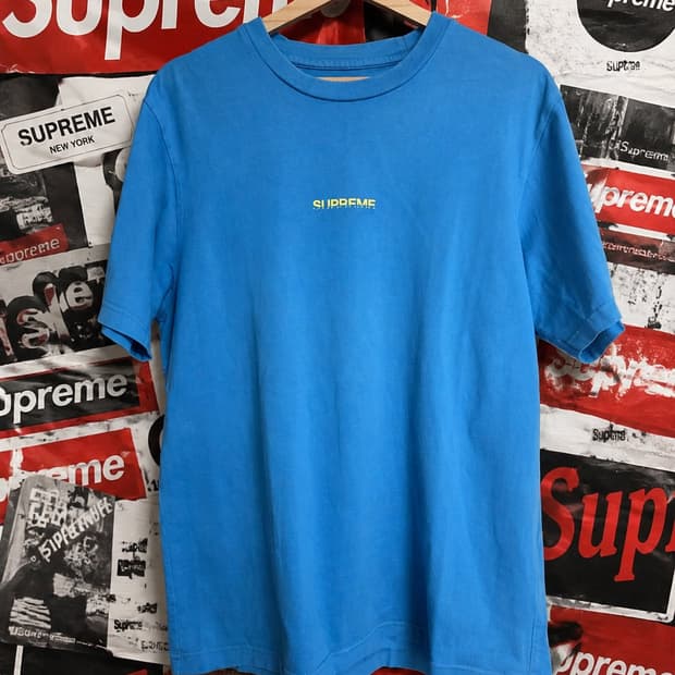 [M] 슈프림 Supreme 인터내셔널 로고 반팔 티셔츠 스카이블루