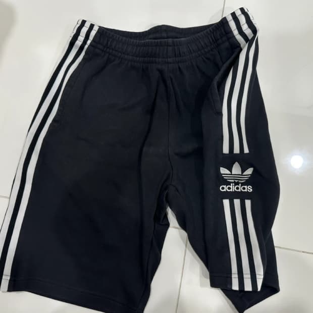 아디다스 반바지 L