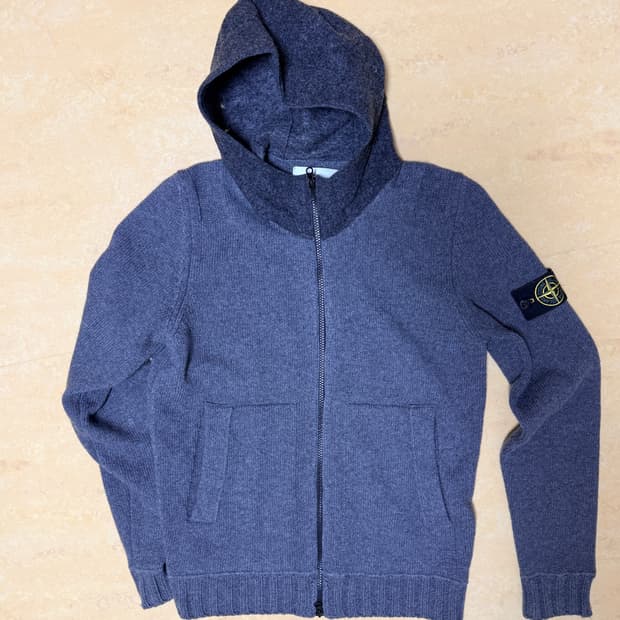 스톤아일랜드 니트후드집업 S (국내95)