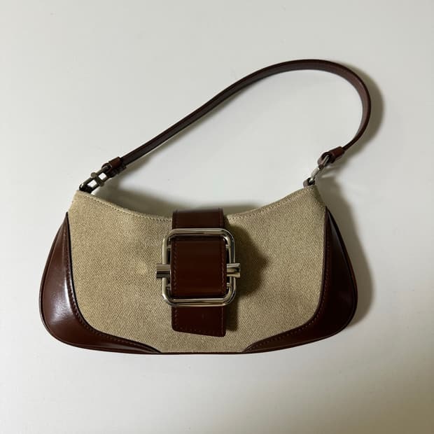 오소이 브로클 백