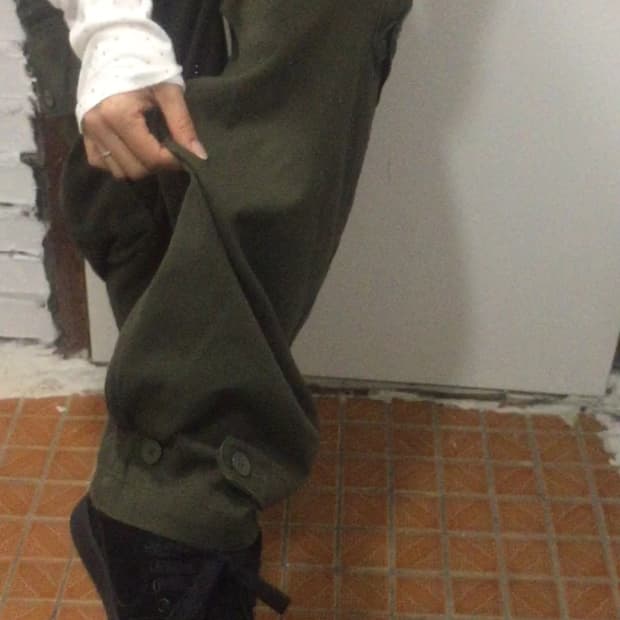 카키 카고 팬츠