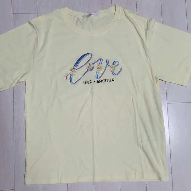 급처새상품!SOUP숲 귀욤발랄 면티셔츠 레니본st럭키슈에뜨st리즈리사st