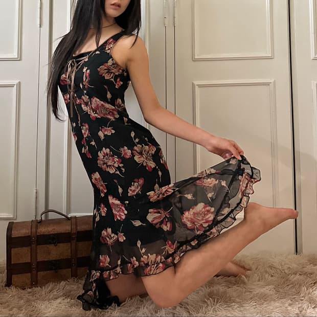 Gothic red rose unbalanced sheer dress