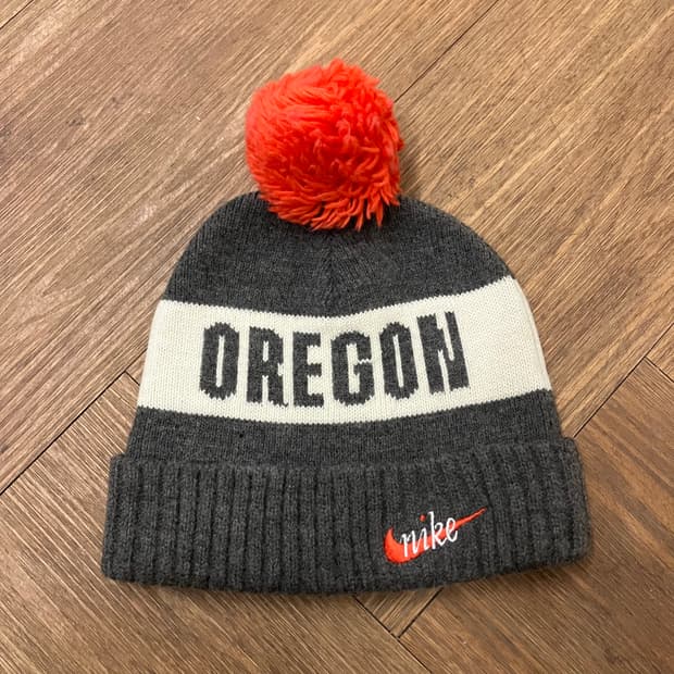 N108 00s 나이키 오레곤 폼폼 방울비니