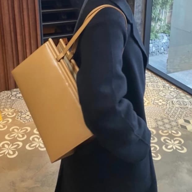 투티에 파라렐백 베이지