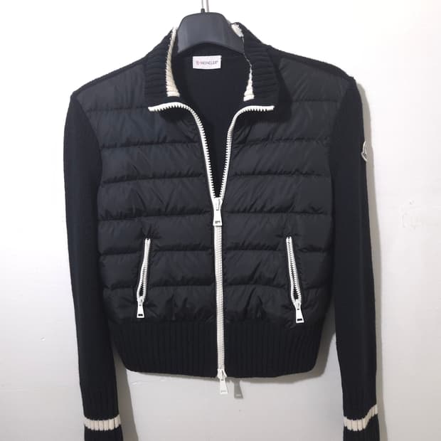 [새상품급,21Fw] 몽클레어 여성 니트패딩 M Size 