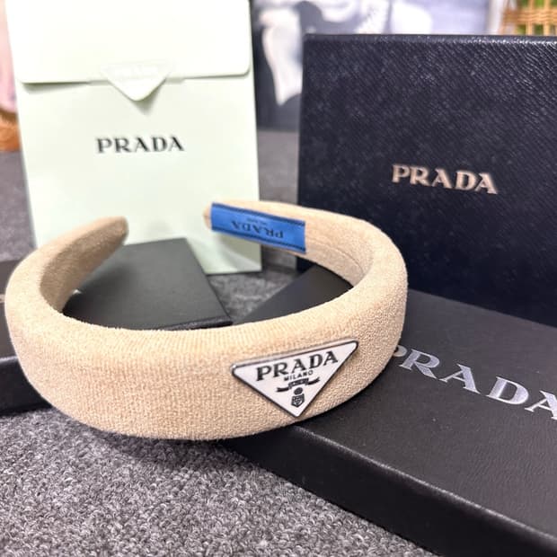 프라다 헤어밴드 브라운