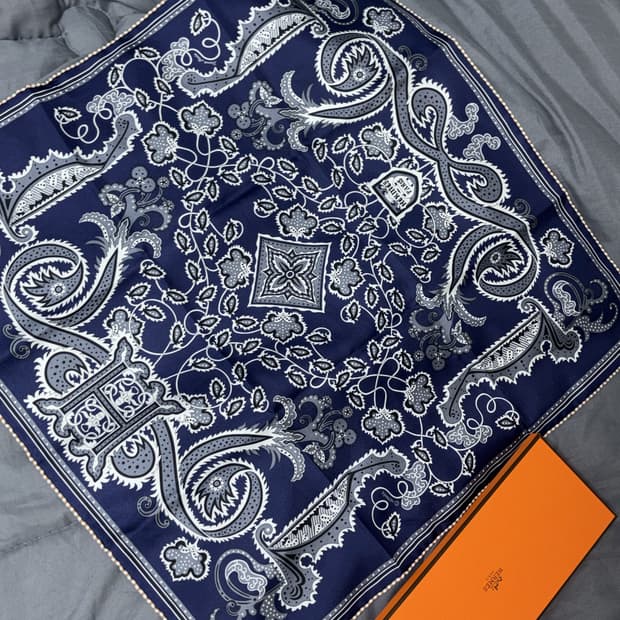 에르메스 반다나 55 실크 스카프