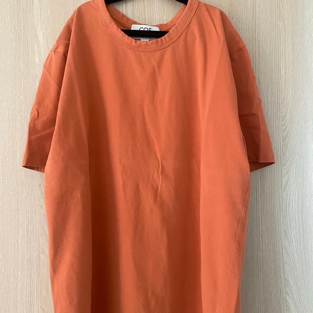 [S] COS 브러쉬드 코튼 티셔츠