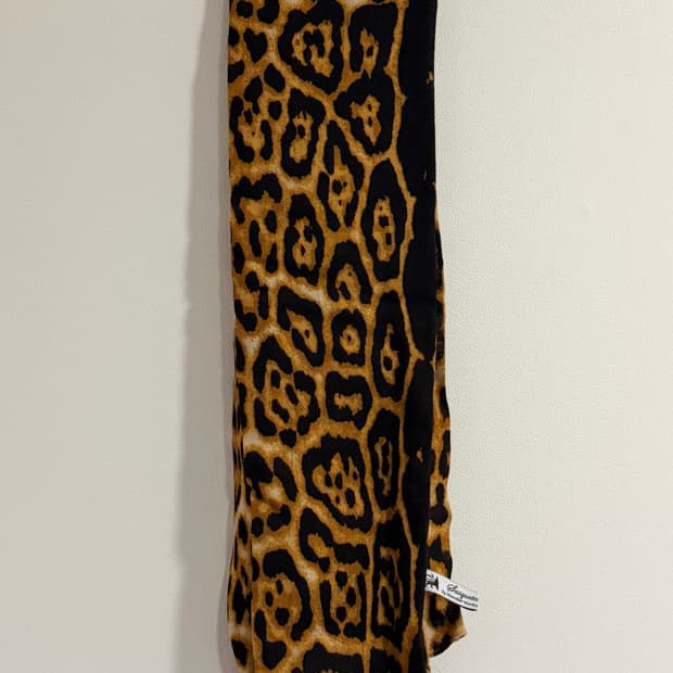 사스콰치패브릭스 레오파드 스카프