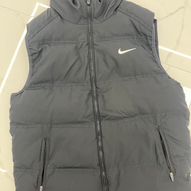 나이키 스우시 패딩조끼(m)