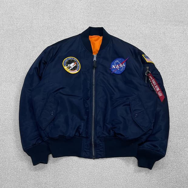 알파인더스트리 MA-1 나사 플라이트 봄버 자켓 네이비