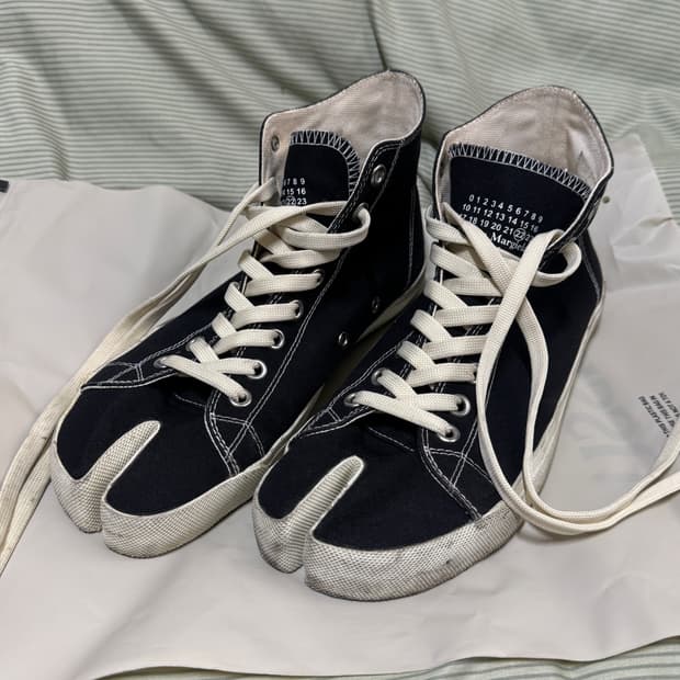 마르지엘라 타비 하이탑 스니커즈 260