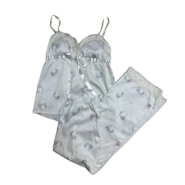 헬로키티 파자마