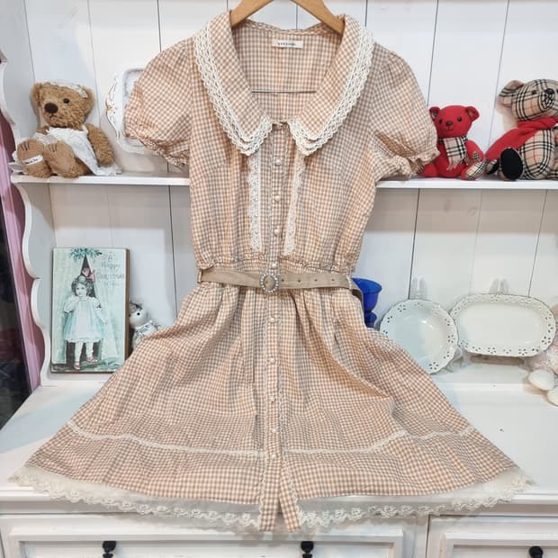 axes femme베이지 체크 레이스카라 원피스