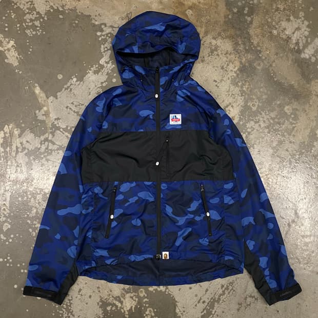 베이프 마운틴 카모 바람막이 M 