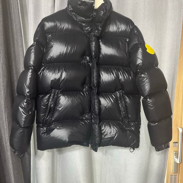 몽클레르 지니어스 패딩