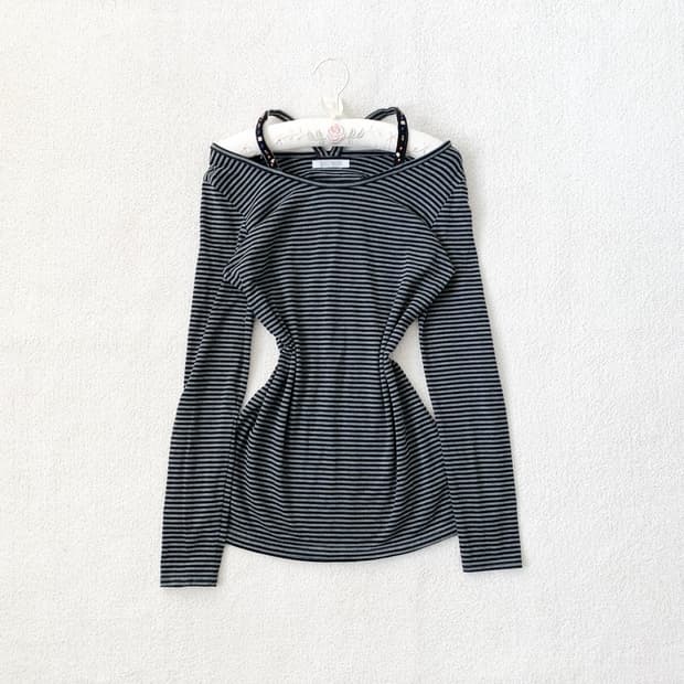 블랙엔그레이 스트라이프 쫀득 롱슬리브