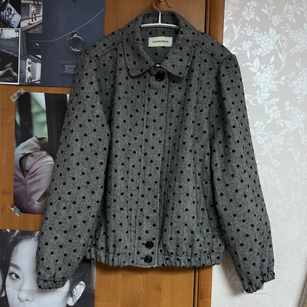 펀프롬펀 도트 헤링본 자켓 블랙