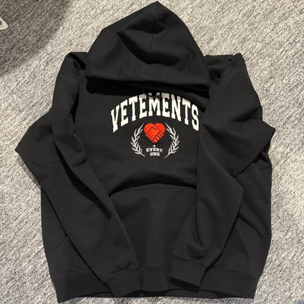 M베트멍 엠브로이더리 후드티