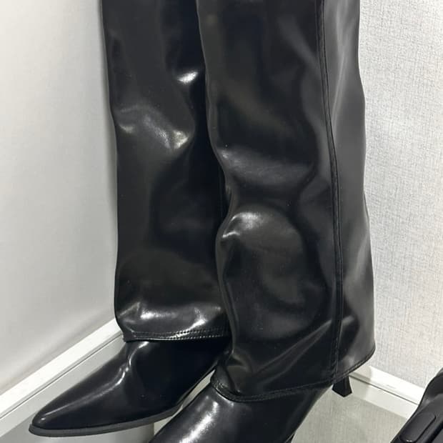 블랙 에나멜 롱부츠 235mm
