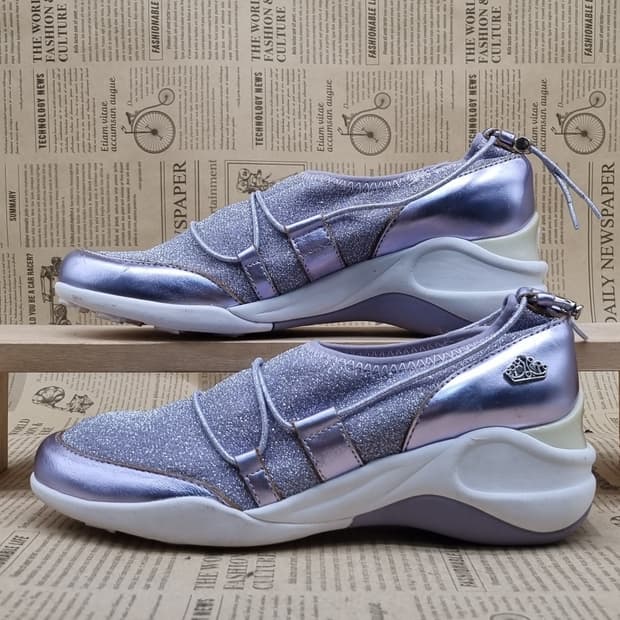 포나리나 스페셜 매쉬슬립온 250-255