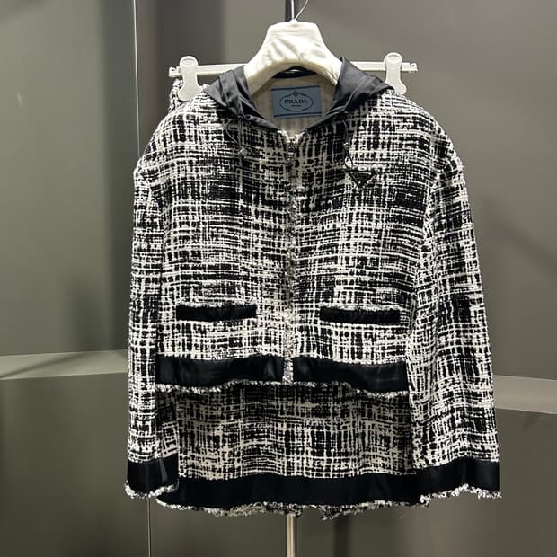 프라다 나일론 트위드 셋업 투피스