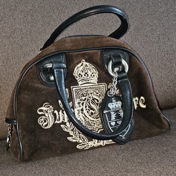 Juicy Couture 브라운 핸드백