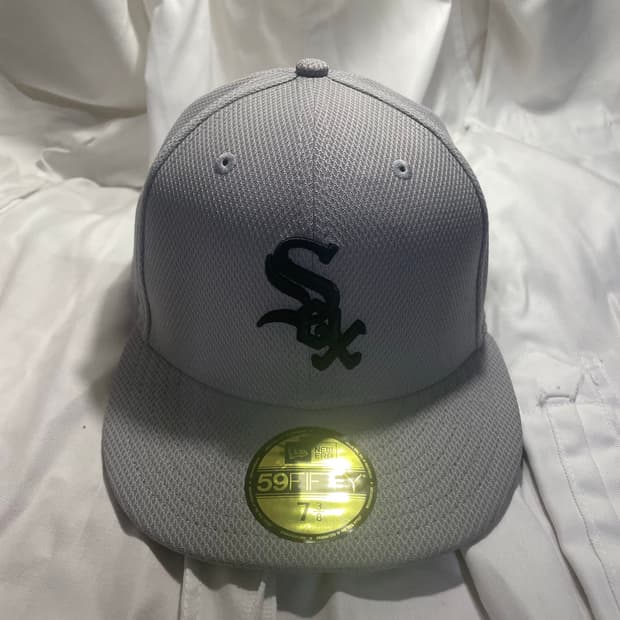 뉴에라 화이트삭스 그레이 7 3/8 , 738