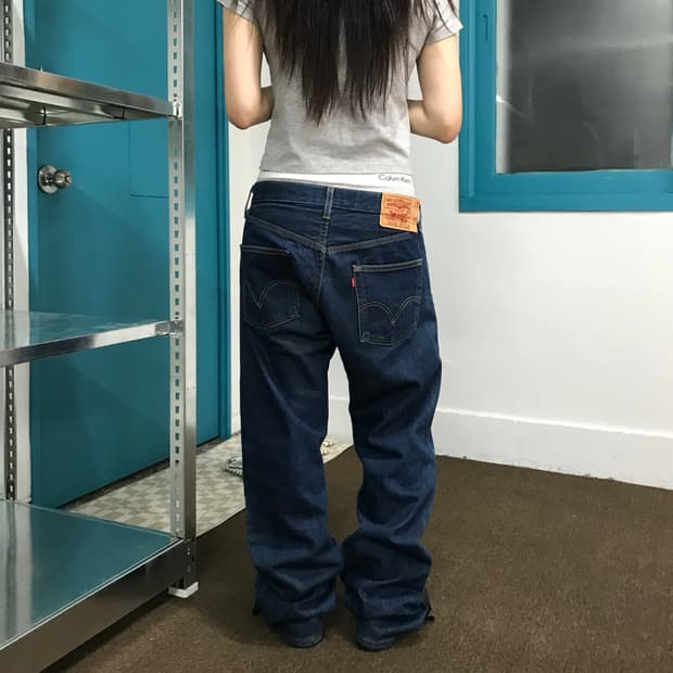 도미니카 리바이스 501XX 데님 33