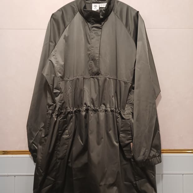 데상트 골프 정품 여성 아노락 바람막이 티 M 사이즈