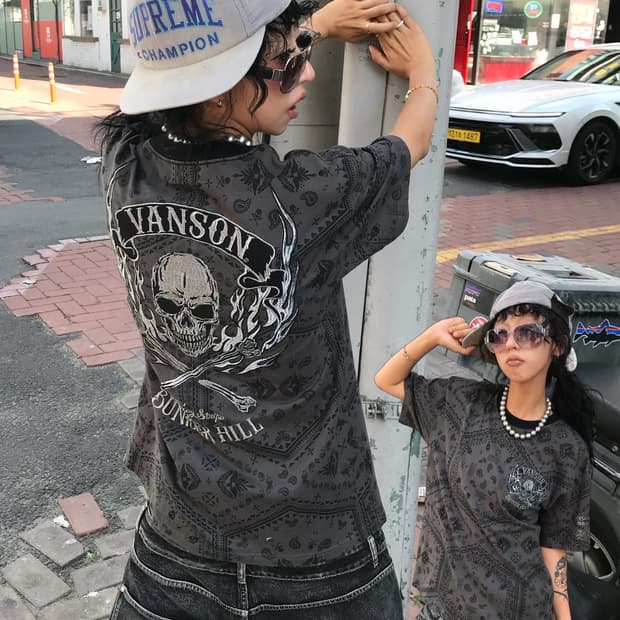 ☠️ 밴슨 페이즐리 실버 스컬 자수 패치 반팔 티셔츠 ☠️