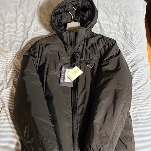 프라다 패딩 sgn955 블랙 50사이즈