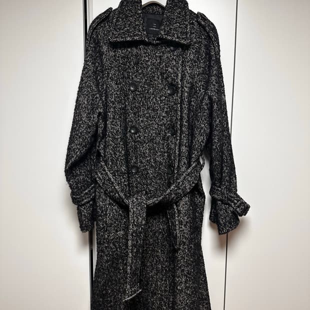 룩캐스트 헤링본 벨티드 코트